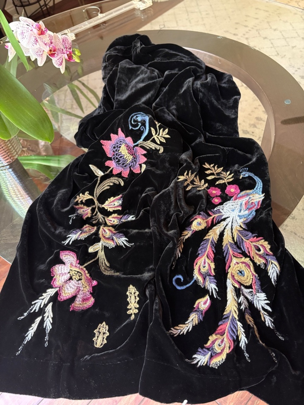 NWOT JohnnyWas Black Velvet Peacock Embroidered Pants with pockets, XS